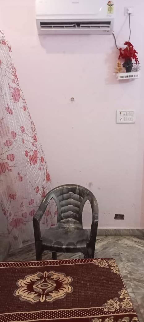 Vaibhav Sadan Dharmsala Hotel Ayodhya Exterior photo